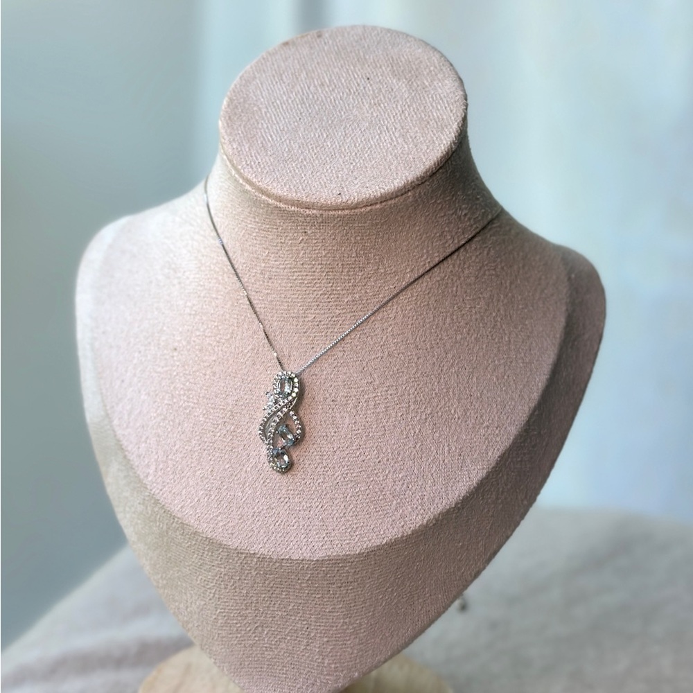Elegant natural aquamarine pendant sterling silver s925